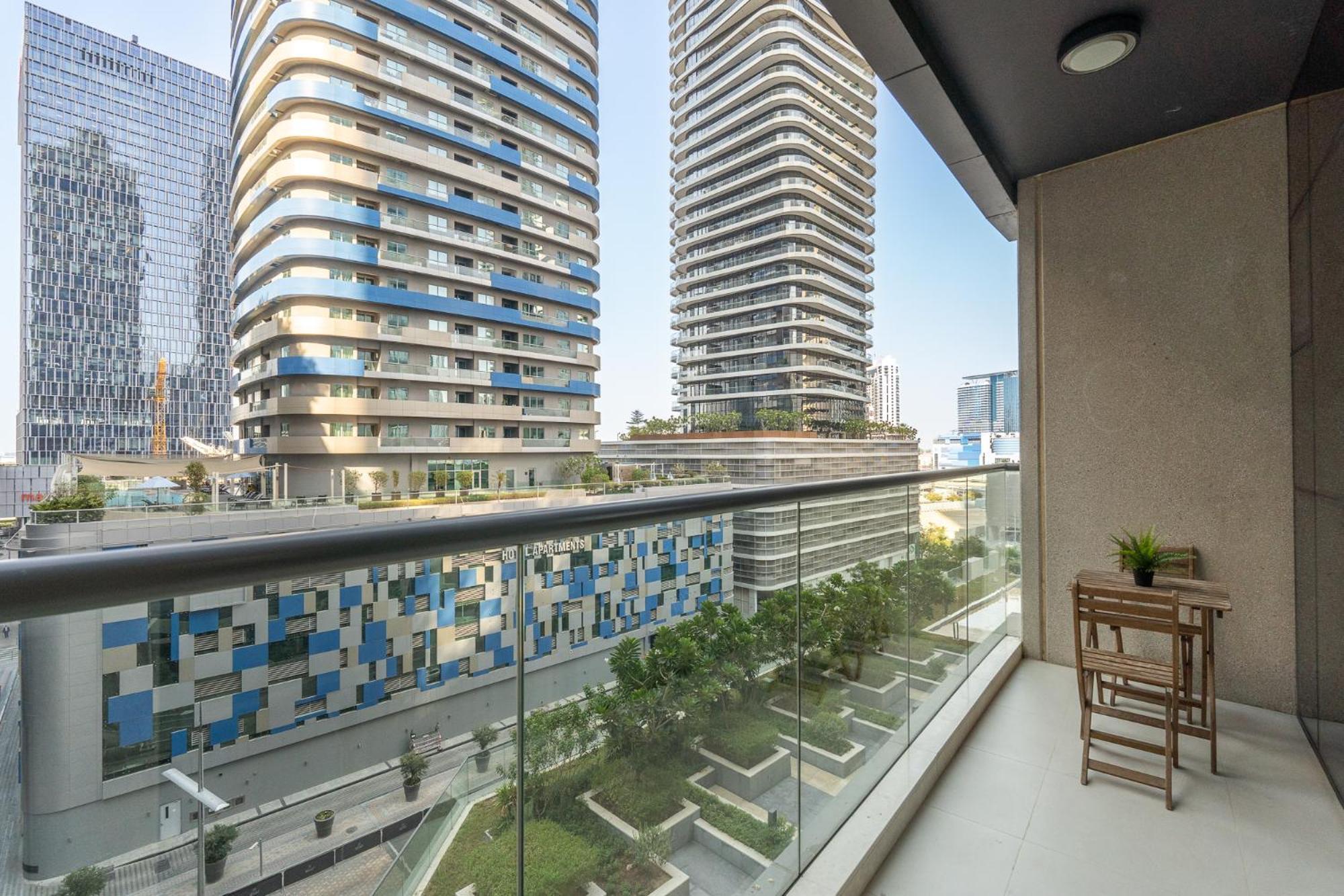 Heaven Crest Holiday Homes: Downtown Suites Near Dubai Mall & Burj Khalifa Exterior photo