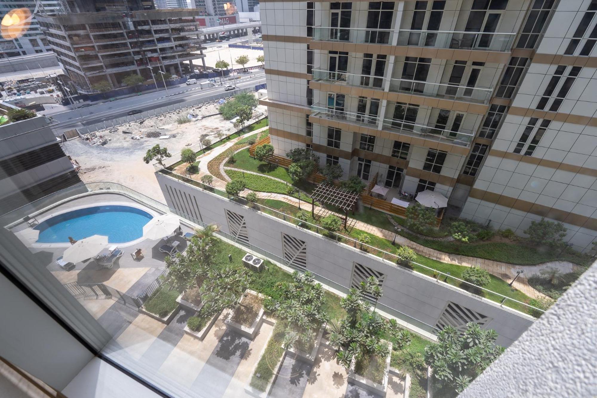 Heaven Crest Holiday Homes: Downtown Suites Near Dubai Mall & Burj Khalifa Exterior photo